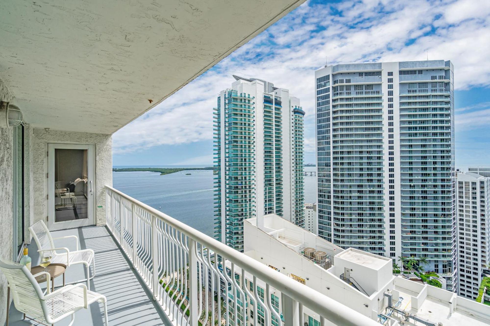 Lux 2B/2B Brickell - Free Parking Apartment ไมอามี ภายนอก รูปภาพ